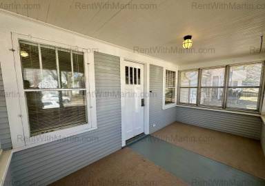 Main picture of 1917 W 3rd St
