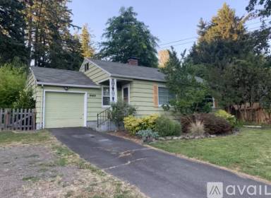 Main picture of 5621 SW Cameron Rd