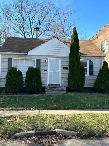 Main picture of 3394 E 143rd St