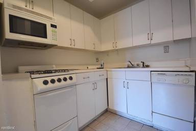 Main picture of 348 W 47th St