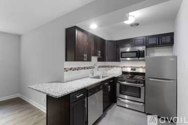 Main picture of The 6007 Kenmore