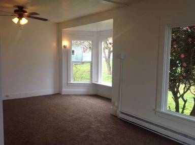 Main picture of 153 E Maple St