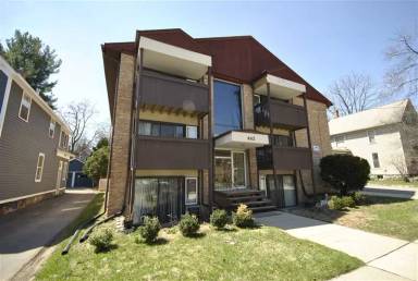 Main picture of 442 3rd St