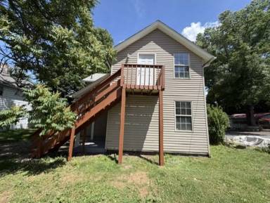 Main picture of 653 Sherman St