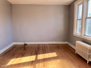 Main picture of 283-285 Maple St