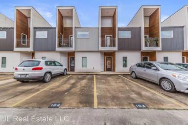 Main picture of 113 Bayou St