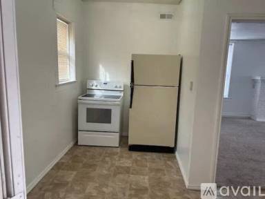 Main picture of 1403 N Emporia Ave