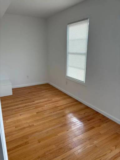 Main picture of 27 Lansing St