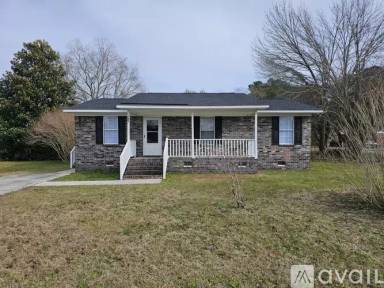 Main picture of 700 Wanda Ln
