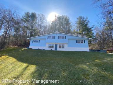 Main picture of 474 Thistle Ln