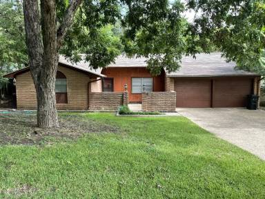 Main picture of 9601 Brookwood Cir