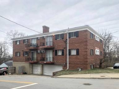 Main picture of 2323 Beechmont Ave