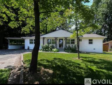 Main picture of 3249 Howell Dr SE