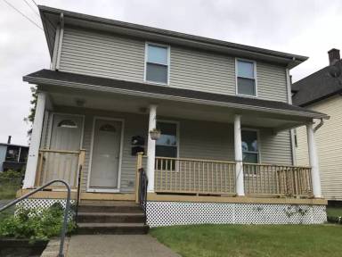Main picture of 319 Main St