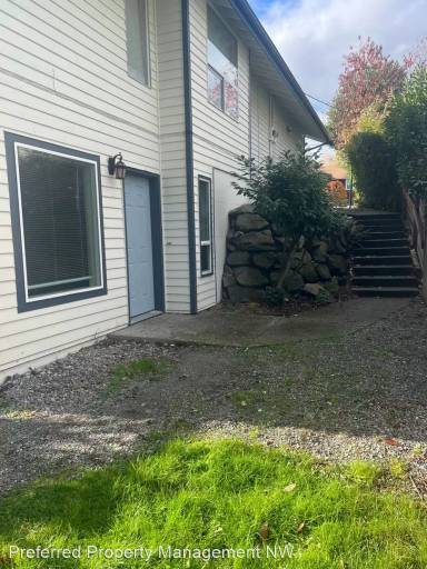 Main picture of 6015 Dexter Ave