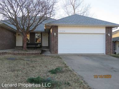 Main picture of 2755 S Moore Ave