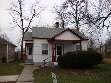 Main picture of 1240 W Jefferson Blvd