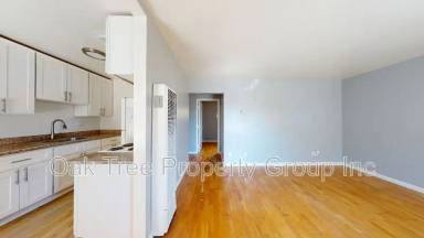 Main picture of 2290 High St