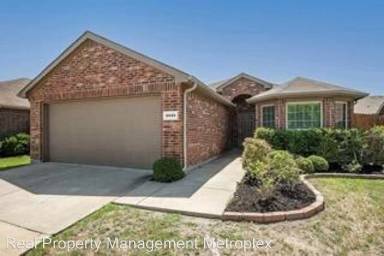 Main picture of 2035 Karsen Ln