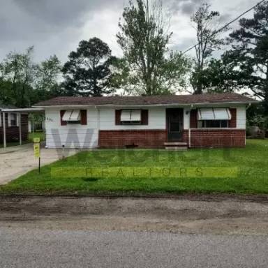 Main picture of 104 S 13th Ave