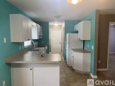 Main picture of 913 Lounds St