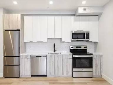 Main picture of 3439 Lancaster Ave