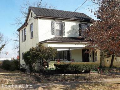 Main picture of 1208 Floyd St