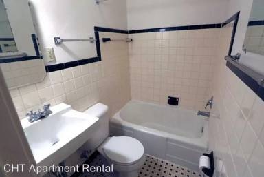 Main picture of 134 W Gilman St