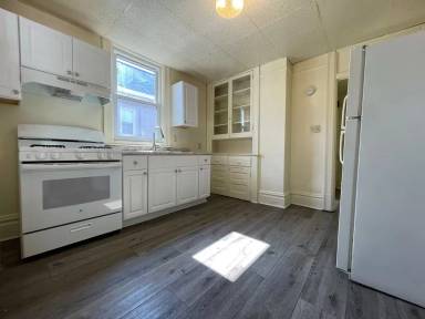 Main picture of 230 North Ave