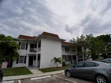 Main picture of 4951 Wedgewood Way