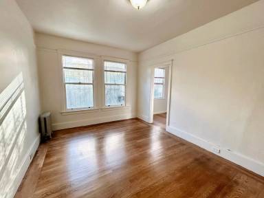 Main picture of 1050 Fell St