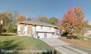 Main picture of 8220 Woodson Dr