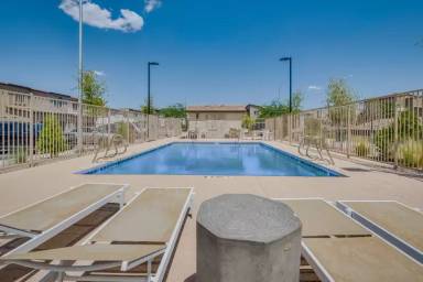 Main picture of 12732 Feathersong St