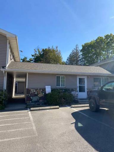 Main picture of 520 Schilling St