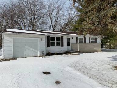 Main picture of 127 N Elms Rd