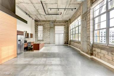 Main picture of 435 N Andrews Ave