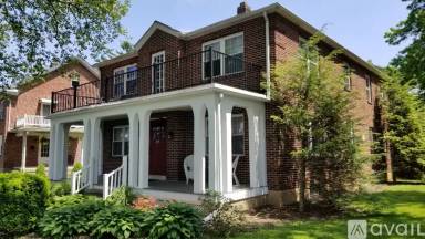 Main picture of 26 W Areba Ave