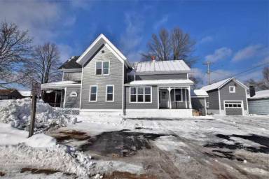 Main picture of 204 N Main St