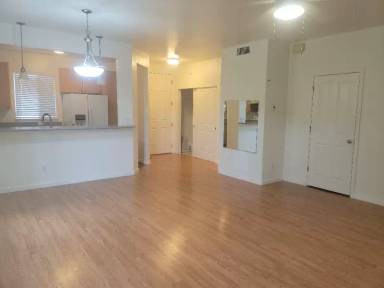 Main picture of 33 Kaalea Way