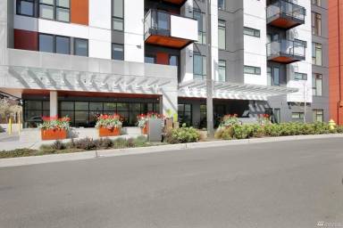 Main picture of Mira Flats