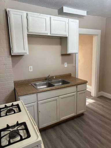 Main picture of 14809 Alder Ave