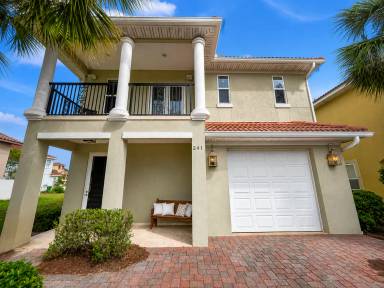 Main picture of 241 Inverrary Dr