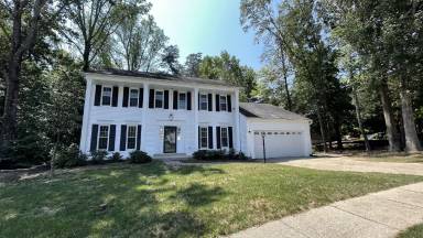 Main picture of 11841 Parliament Dr