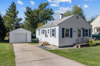 Main picture of 1050 5th St