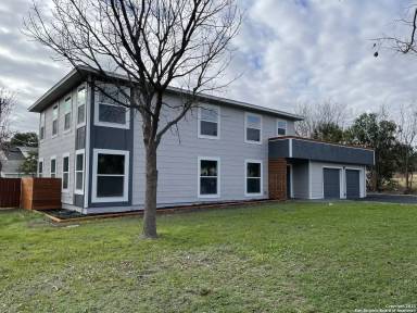 Main picture of 130 Senisa Dr