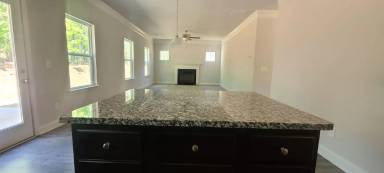 Main picture of 826 Laurel Cove Dr
