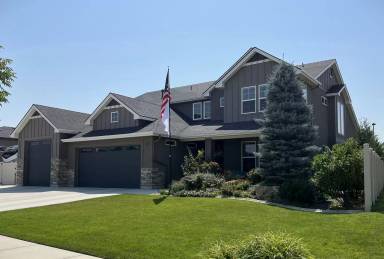 Main picture of 573 W Oak Springs Dr