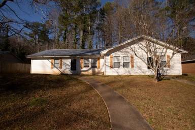 Main picture of 232 Laurie Dr