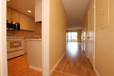 Main picture of 2615 Oak Rd