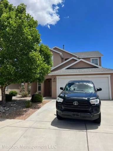Main picture of 10540 Calle Merida NW